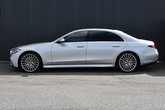 Mercedes-Benz S500 6 of 26