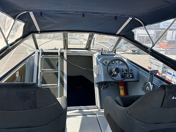 Ryds 570DC & Evinrude E-tec 90hk -14 höst tömning slumpas 4 of 7
