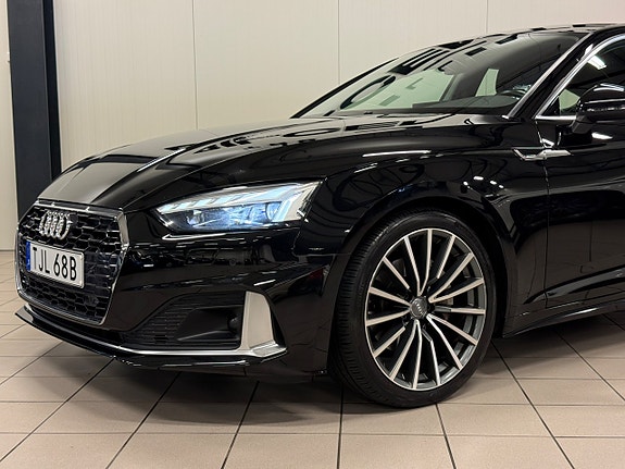 Audi A5 2 of 27