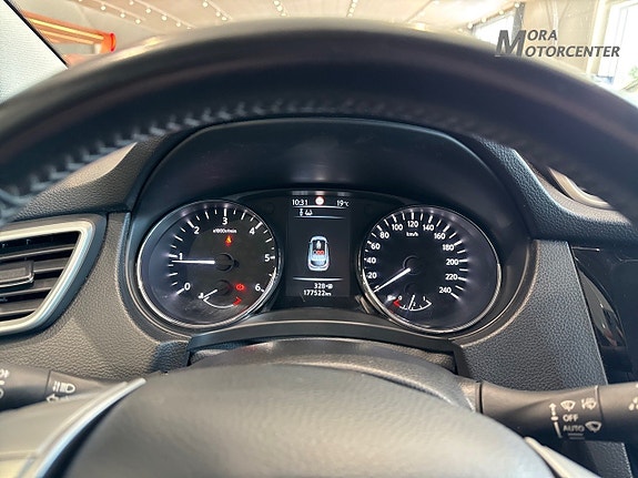 Nissan Qashqai 10 of 15