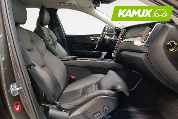 Volvo XC60 14 of 24