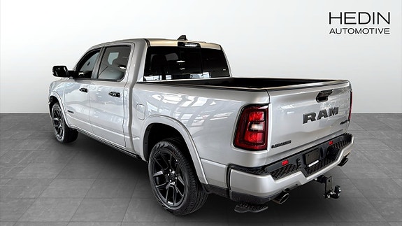 Dodge RAM 1500 2 of 9