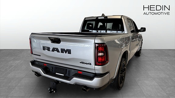 Dodge RAM 1500 7 of 9