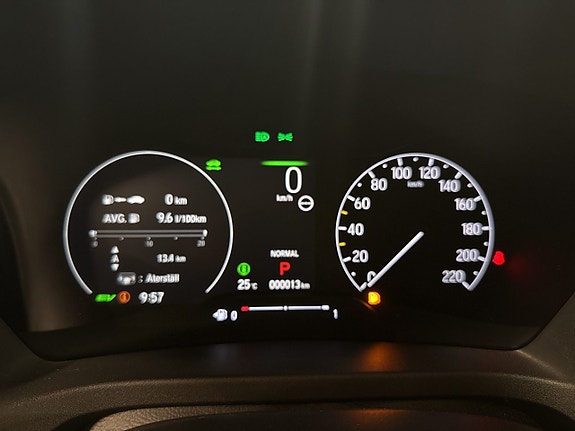 Honda HR-V 10 of 16