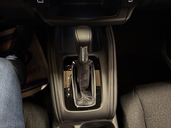 Honda HR-V 12 of 16