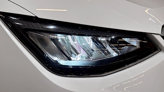 Seat Arona 14 of 18