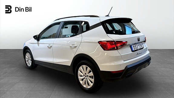 Seat Arona 3 of 18