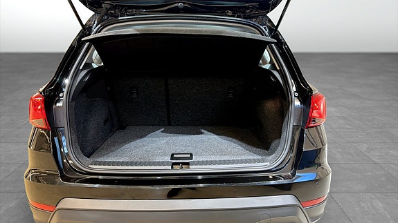 Seat Arona 12 of 18