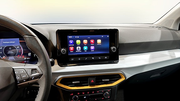 Seat Arona 9 of 18