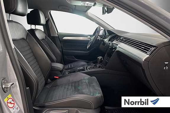 Volkswagen Passat 6 of 10