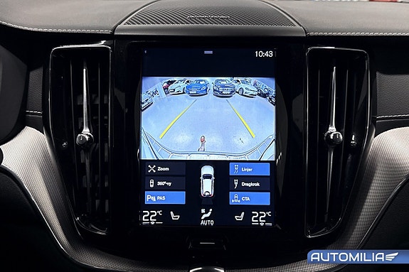Volvo XC60 11 of 24