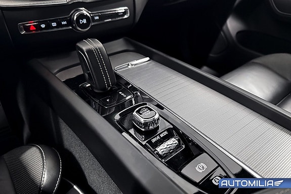 Volvo XC60 15 of 24