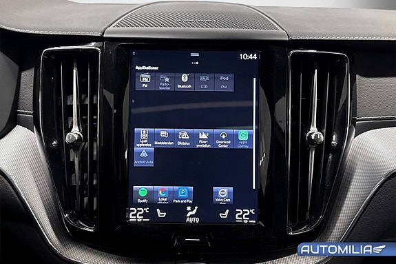 Volvo XC60 13 of 24