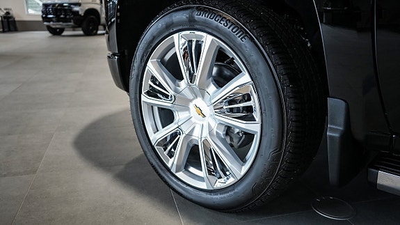 Chevrolet Silverado EV 13 of 30