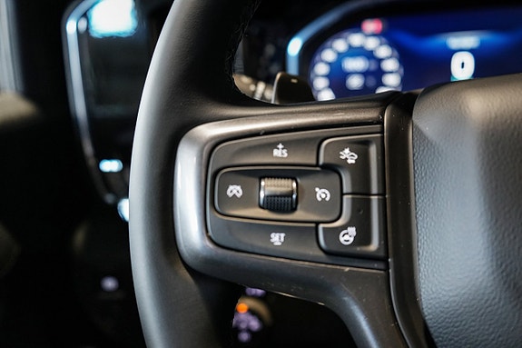 Chevrolet Silverado EV 29 of 30