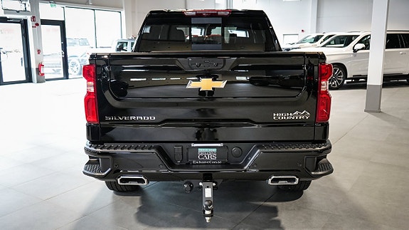 Chevrolet Silverado EV 8 of 30