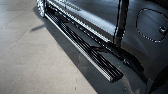 Chevrolet Silverado EV 11 of 30