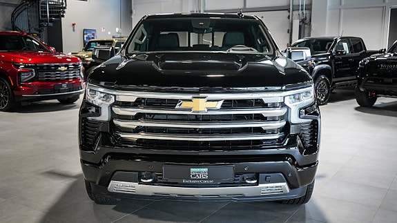 Chevrolet Silverado EV 4 of 30