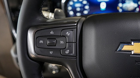 Chevrolet Silverado EV 27 of 30