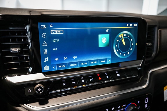 Chevrolet Silverado EV 19 of 30