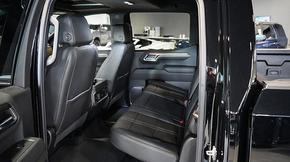 Chevrolet Silverado EV 21 of 30