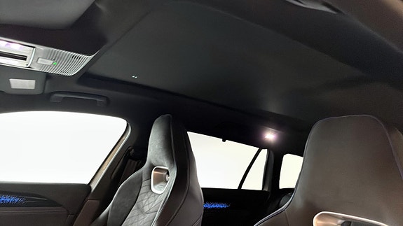 Volkswagen Passat 10 of 14