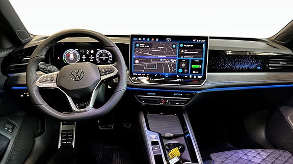 Volkswagen Passat 12 of 14