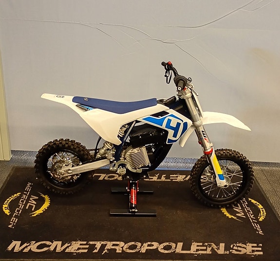 Husqvarna EE5 2 of 2
