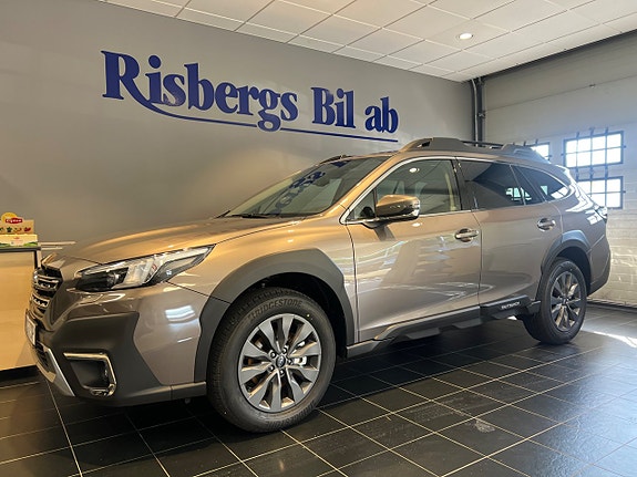 Subaru Outback 2 of 13