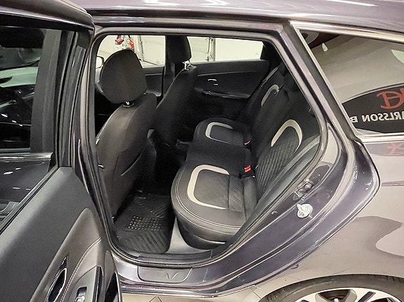 Kia Ceed 5 of 7