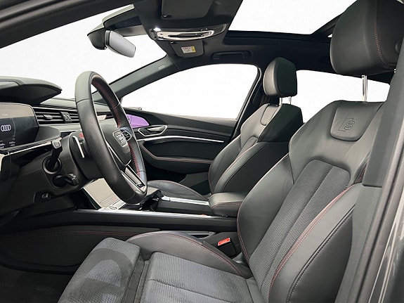 Audi Q8 13 of 30