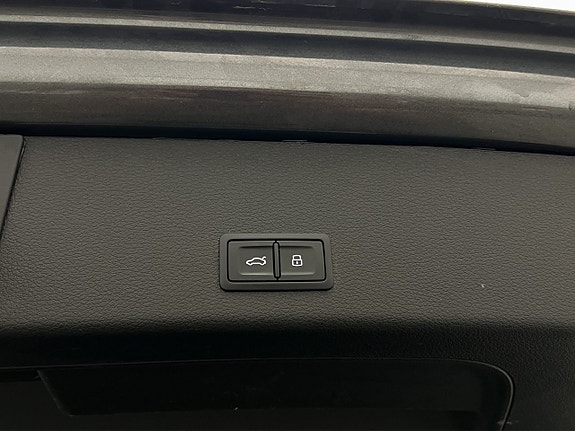 Audi Q8 30 of 30