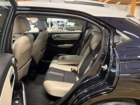 Honda HR-V 9 of 16