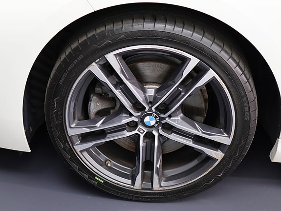 BMW 220d 5 of 30