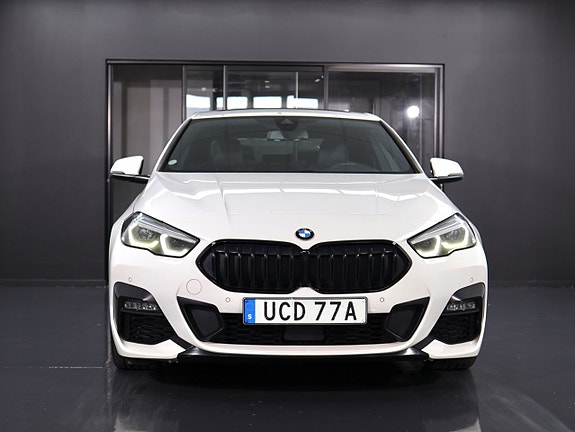 BMW 220d 4 of 30
