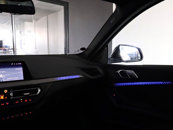 BMW 220d 27 of 30