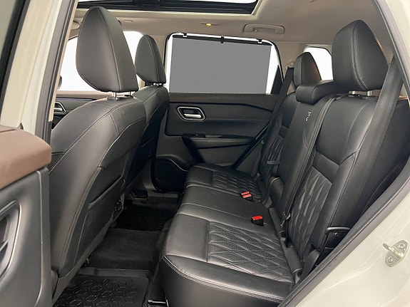 Nissan X-Trail 18 of 30