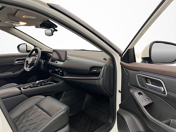 Nissan X-Trail 17 of 30