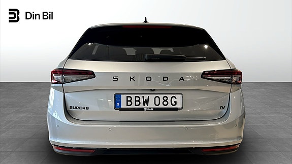 Skoda Superb 5 of 15