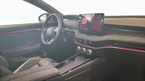 Skoda Superb 12 of 15