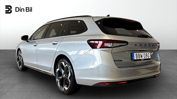 Skoda Superb 3 of 15
