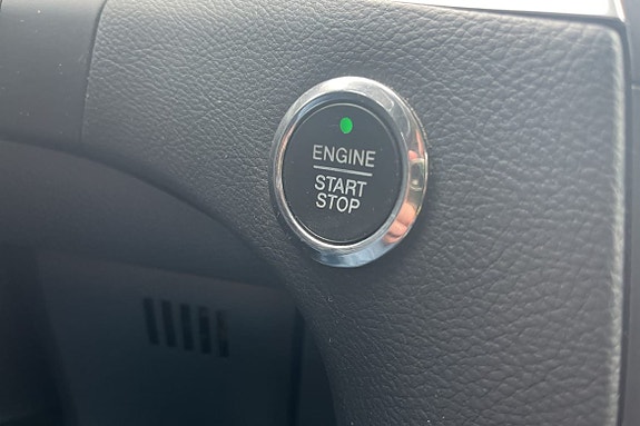 Ford S-MAX 16 of 18