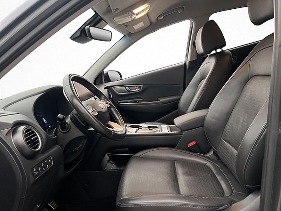 Hyundai Kona 13 of 30