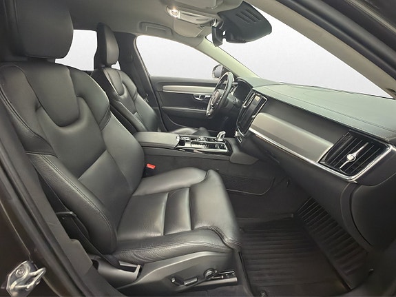 Volvo V90 30 of 30