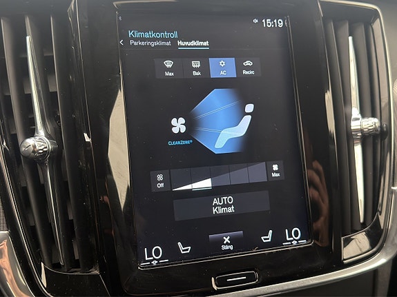 Volvo V90 26 of 30