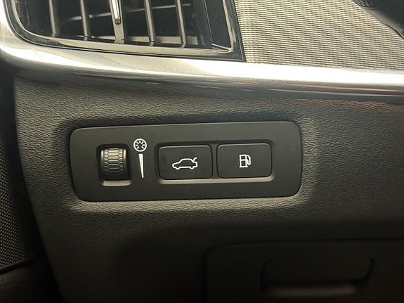 Volvo V90 13 of 30