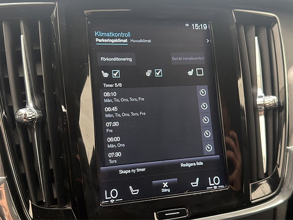 Volvo V90 27 of 30