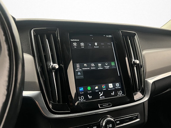Volvo V90 26 of 30