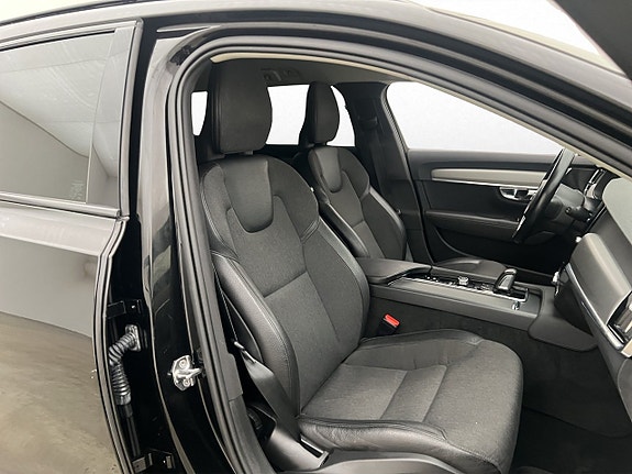 Volvo V90 17 of 30