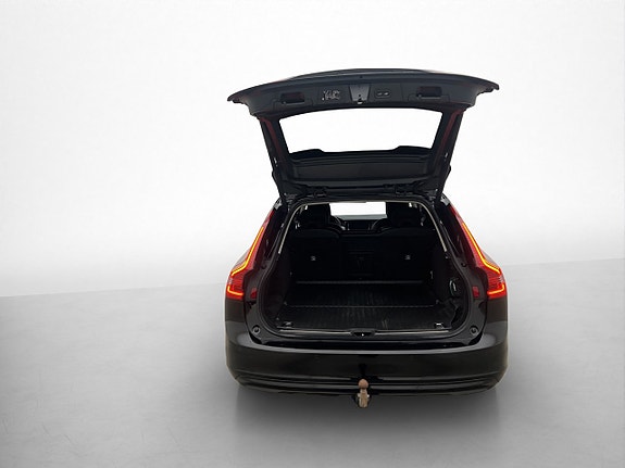 Volvo V90 30 of 30